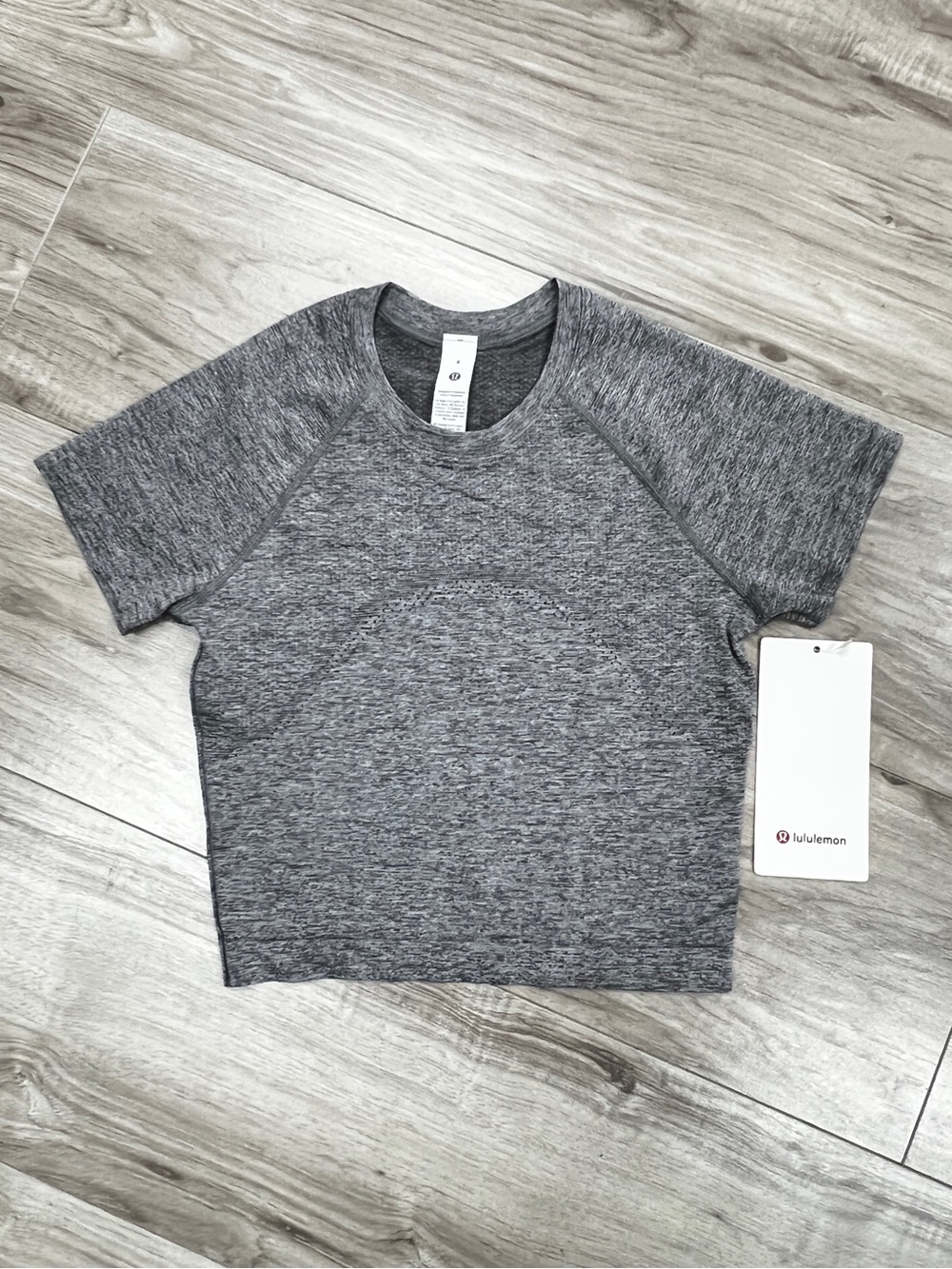 Lululemon Swiftly Tech Cropped Short Sleeve Shirt 2.0 Slate White Size 4 NWT